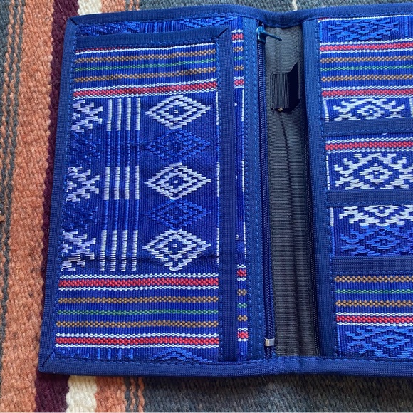VTG 90’s Cham Weaving Artisan Made Fair Trade Handcrafted Wallet. New! - Picture 9 of 15